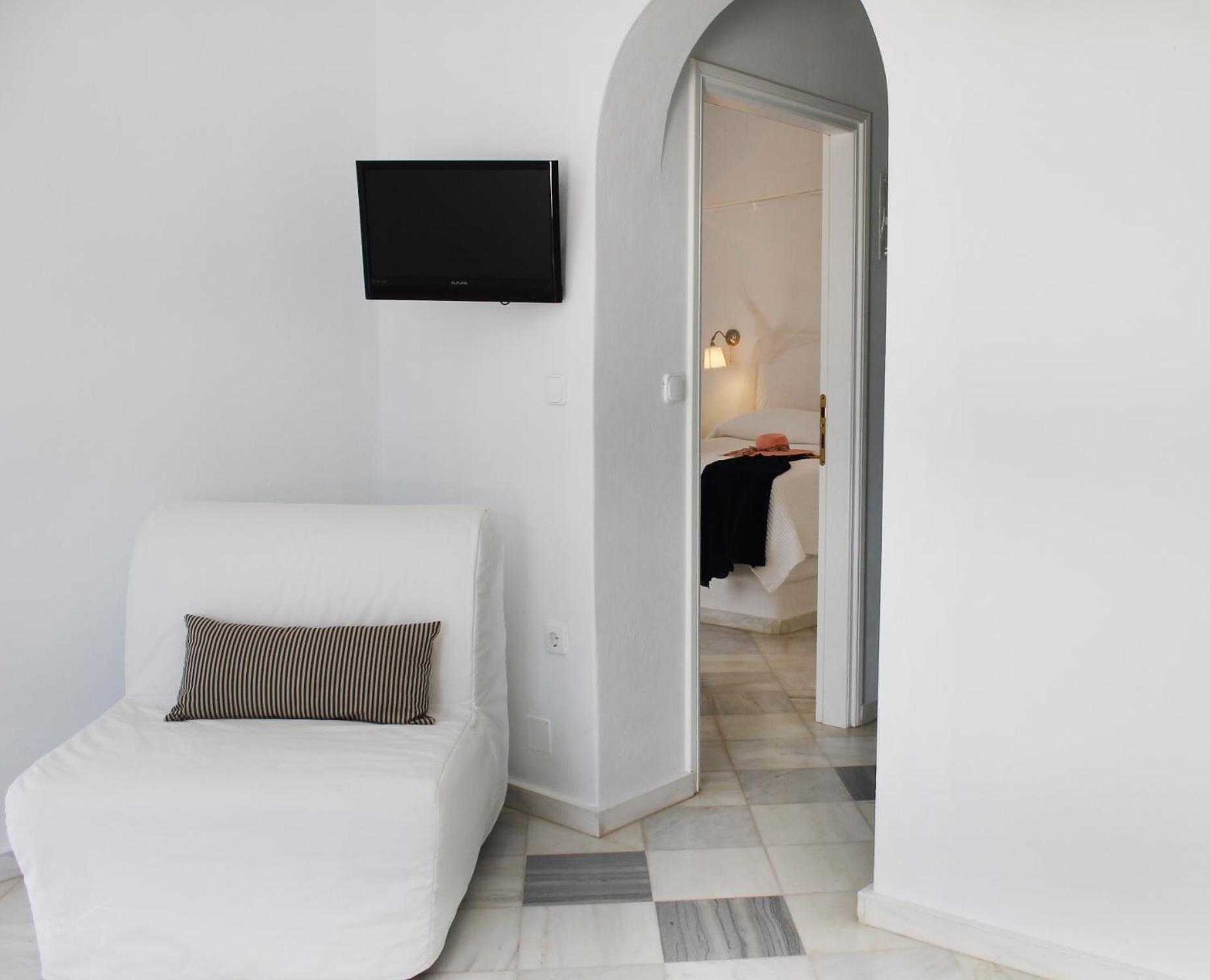 Nissiotiko Studios & Apartments Drios Room photo